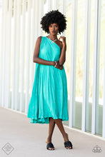 Load image into Gallery viewer, Fiercely 5th Avenue - Fashion Fix July 2022