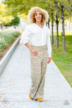 Load image into Gallery viewer, Glimpses of Malibu - Fashion Fix Nov 2022