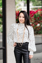 Load image into Gallery viewer, Commanding